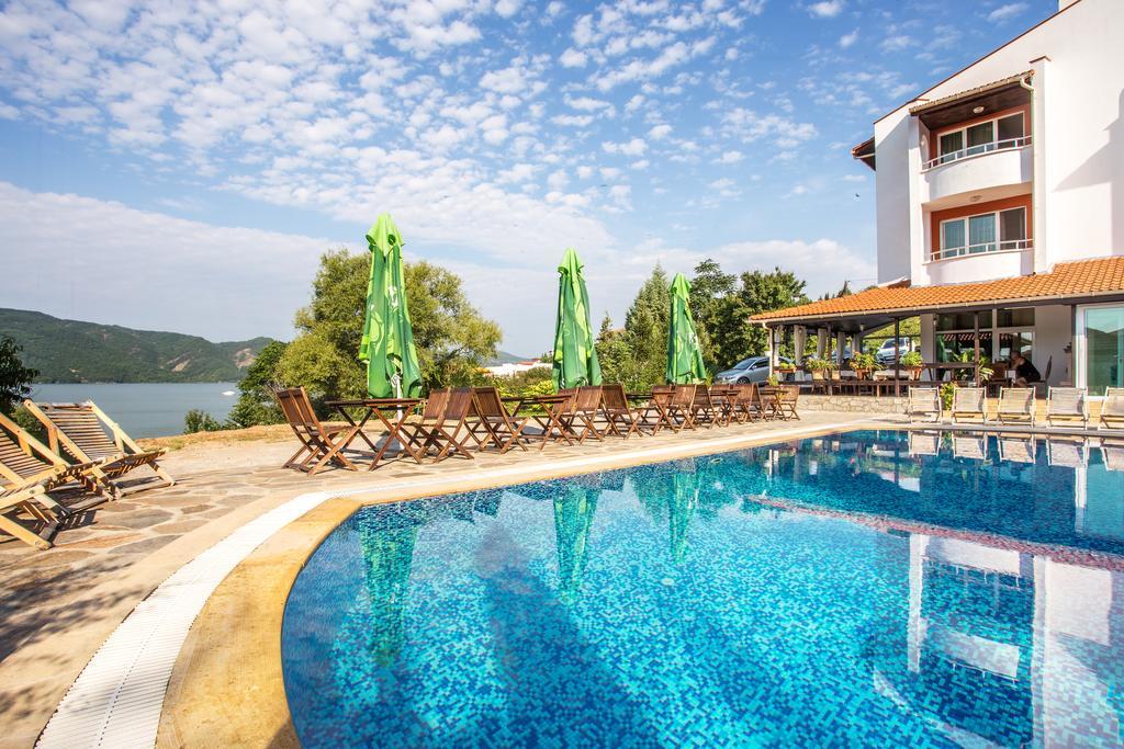 Family Hotel Saint Konstantin Glavatartsi Extérieur photo