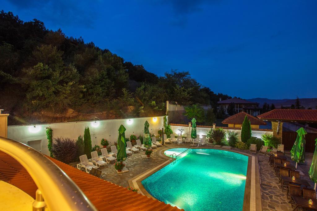 Family Hotel Saint Konstantin Glavatartsi Extérieur photo