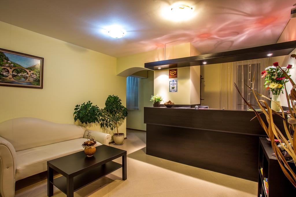 Family Hotel Saint Konstantin Glavatartsi Extérieur photo