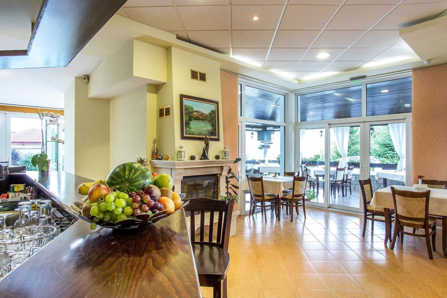 Family Hotel Saint Konstantin Glavatartsi Extérieur photo